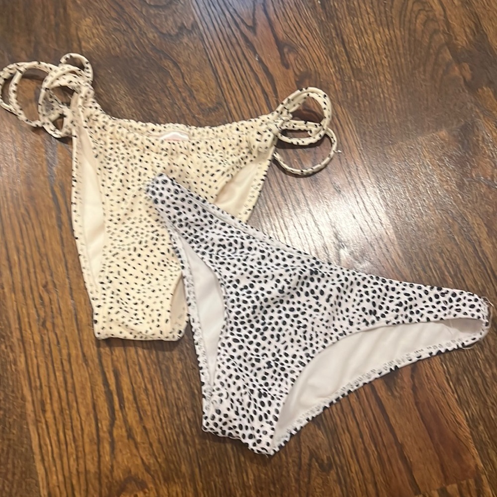 2 bathing suit bottoms